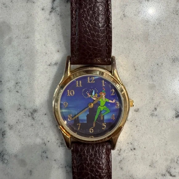 Disney Peter Pan watch. Needs new battery. Collectors piece - Picture 1 of 3